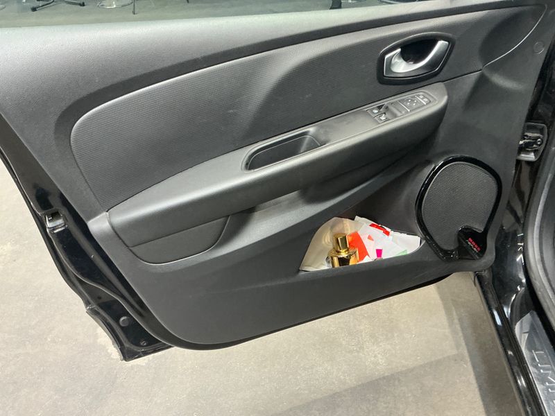 Renault Clio 0.9 TCe Limited 2019 – снимка 24