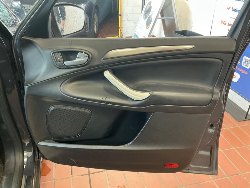 Ford S-Max 2.2 TDCi Titanium X 2014 – снимка 47