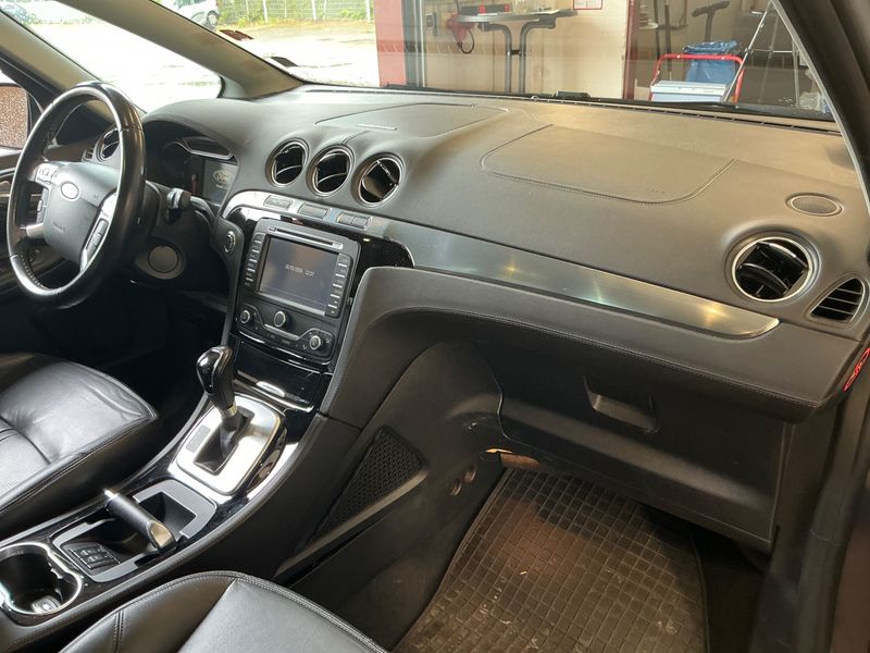 Ford S-Max 2.2 TDCi Titanium X 2014 – снимка 46