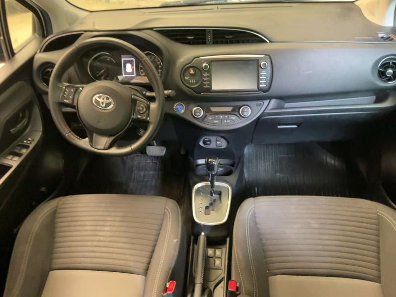 Toyota Yaris 1.5 Hybrid Dynamic 2019 – снимка 17