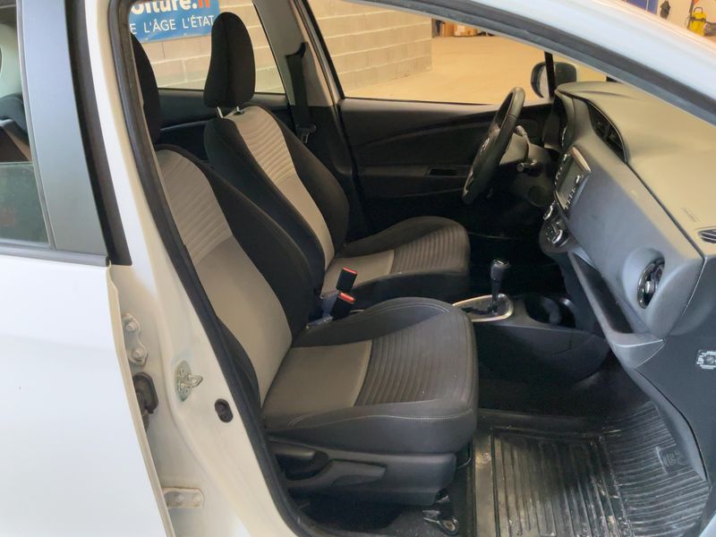 Toyota Yaris 1.5 Hybrid Dynamic 2019 – снимка 16