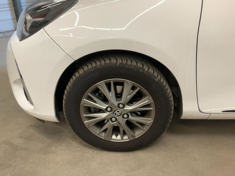 Toyota Yaris 1.5 Hybrid Dynamic 2019 – снимка 3