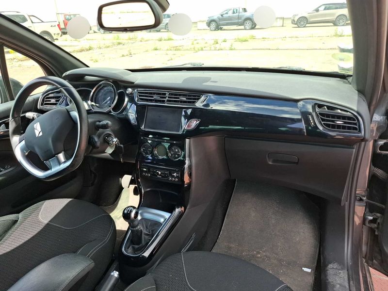 Citroen DS3 1.6 HDi SoChic 2015 – снимка 11