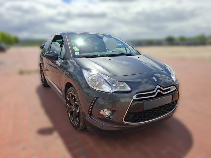 Citroen DS3 1.6 HDi SoChic 2015 – снимка 6