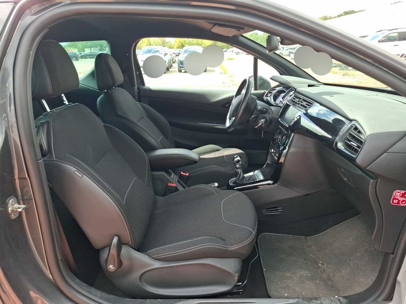 Citroen DS3 1.6 HDi SoChic 2015 – снимка 10