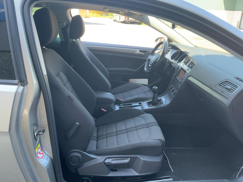 Volkswagen Golf VII 1.6 TDI Trendline BlueMotion Tech 2013 – снимка 11