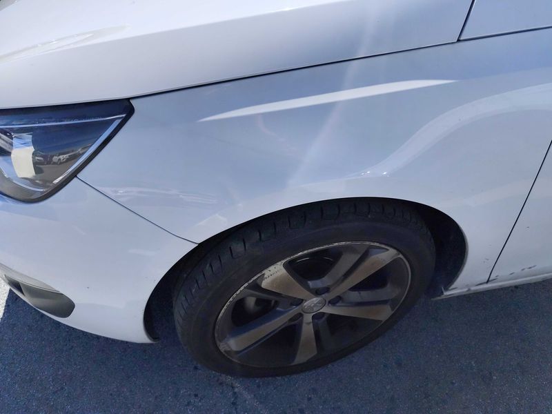 Peugeot 308 1.6 Blue-HDi Allure 2016 – снимка 19