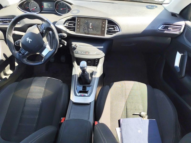 Peugeot 308 1.6 Blue-HDi Allure 2016 – снимка 11