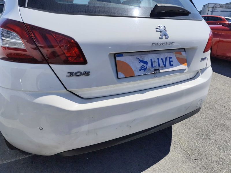 Peugeot 308 1.6 Blue-HDi Allure 2016 – снимка 21