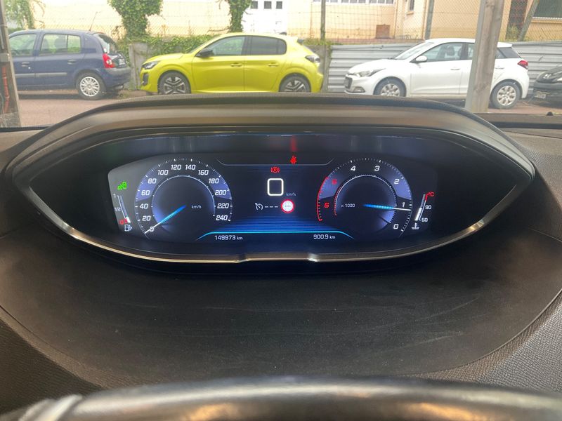 Peugeot 3008 1.6 Blue-HDi GT Line 2017 – снимка 18