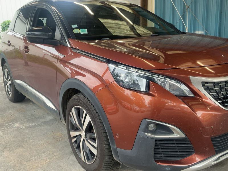 Peugeot 3008 1.6 Blue-HDi GT Line 2017 – снимка 12