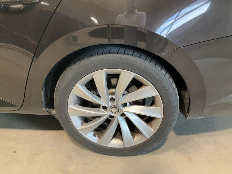 Skoda Superb 2.0 TDI Style 2015 – снимка 5