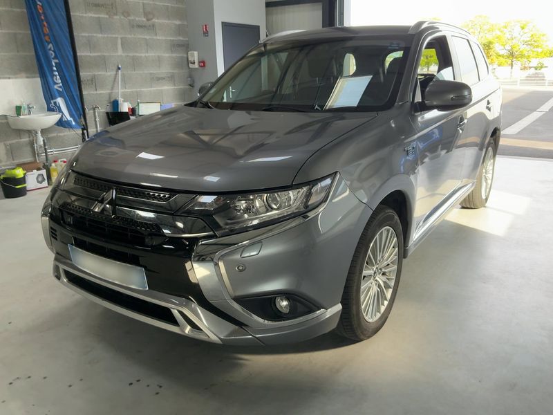 Mitsubishi Outlander 2.4 PHEV 4WD 2018 – снимка 1