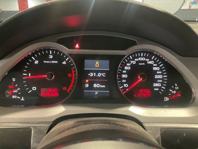 Audi A6 2.0 TDI 2011 – снимка 4