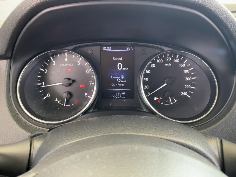 Nissan Qashqai 1.2 Acenta 2018 – снимка 18