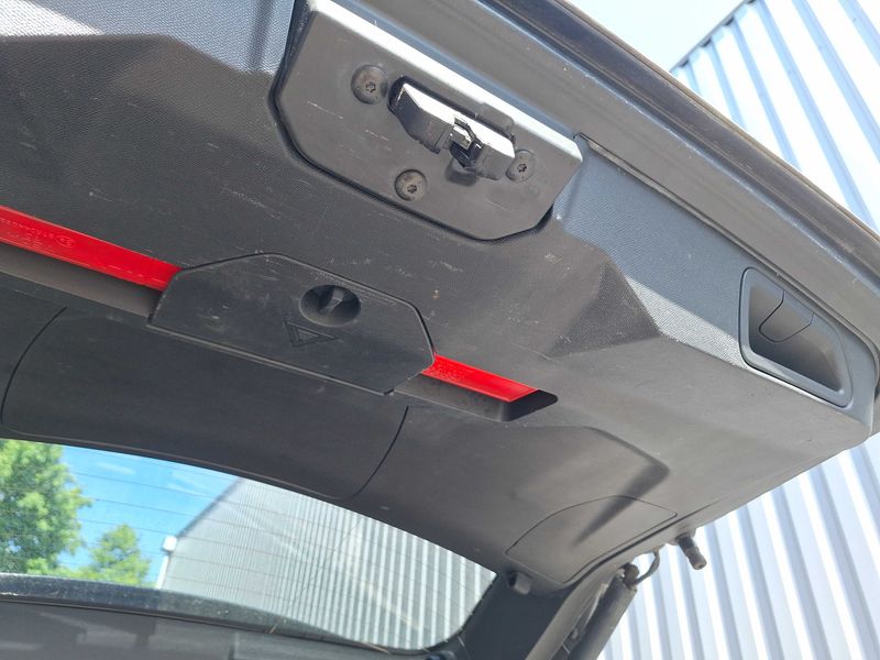 Peugeot 3008 1.2 PureTech Allure Business 2018 – снимка 46