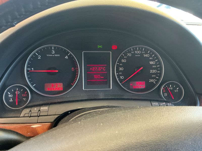 Audi A4 1.9 TDI 2005 – снимка 4