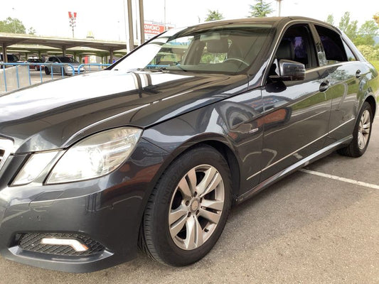Mercedes-Benz E-Klasse E 250 CDI BlueEfficiency Avantgarde 2010 – снимка 2