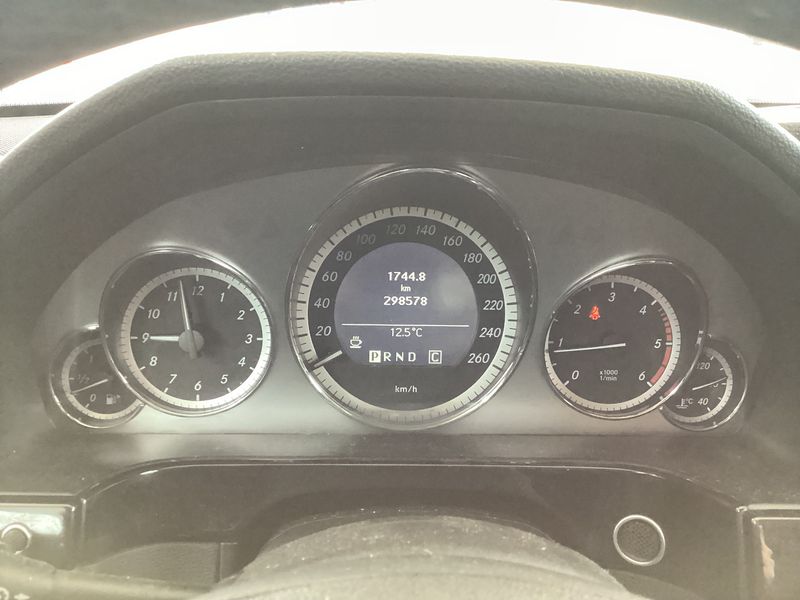 Mercedes-Benz E-Klasse E 250 CDI BlueEfficiency Avantgarde 2010 – снимка 18