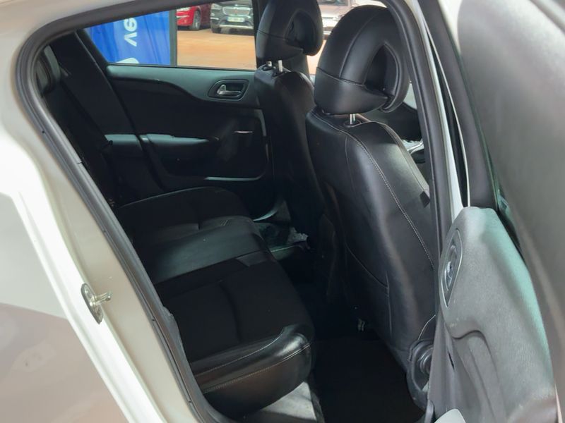 Citroen DS4 1.6 HDi SoChic 2012 – снимка 19