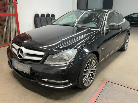 Mercedes-Benz C-Klasse C 180 CGI BlueEfficiency 2012 – снимка 1