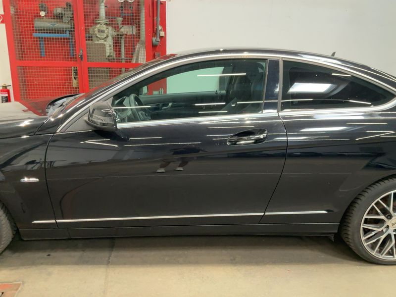 Mercedes-Benz C-Klasse C 180 CGI BlueEfficiency 2012 – снимка 4