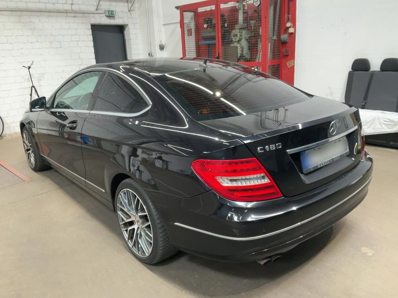 Mercedes-Benz C-Klasse C 180 CGI BlueEfficiency 2012 – снимка 6