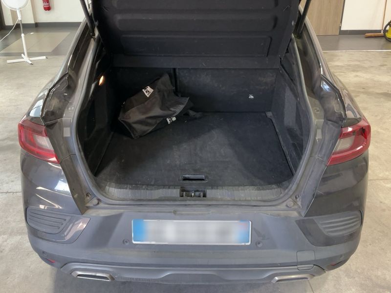 Renault Arkana 1.6 Hybrid E-Tech R.S. Line 2022 – снимка 15