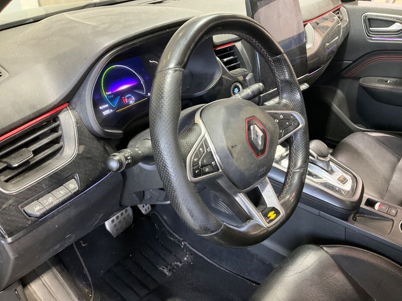 Renault Arkana 1.6 Hybrid E-Tech R.S. Line 2022 – снимка 38