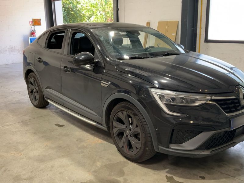Renault Arkana 1.6 Hybrid E-Tech R.S. Line 2022 – снимка 12