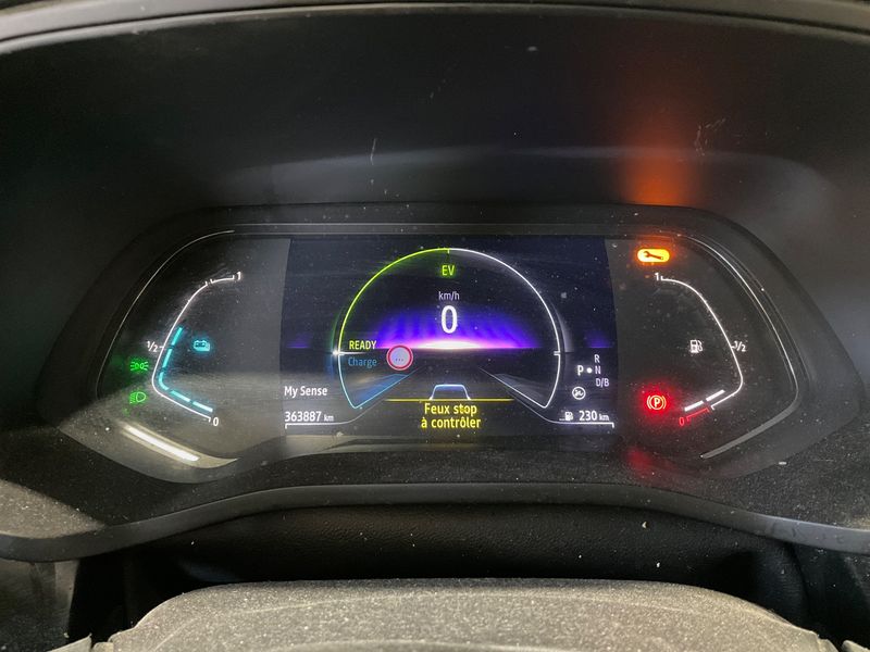 Renault Arkana 1.6 Hybrid E-Tech R.S. Line 2022 – снимка 18