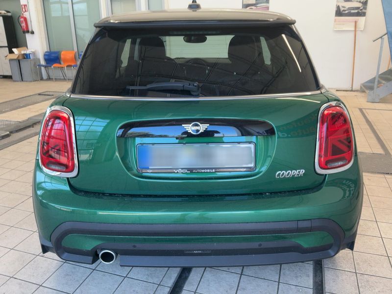 MINI Cooper Classic Trim 2023 – снимка 7