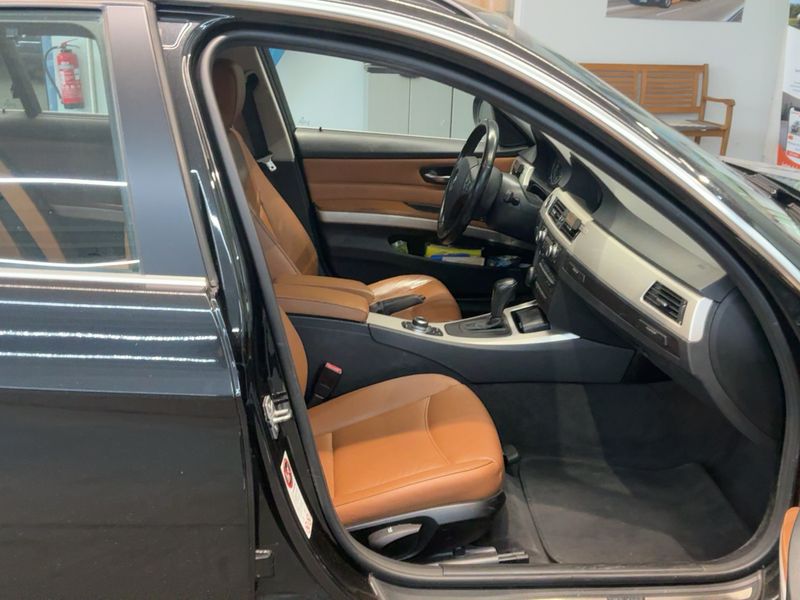 BMW 3er 325d 2011 – снимка 17