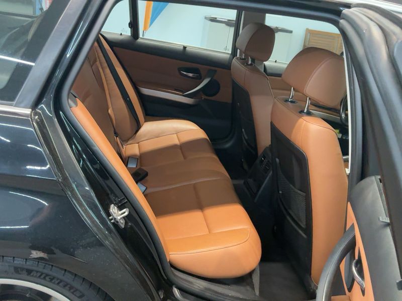 BMW 3er 325d 2011 – снимка 20