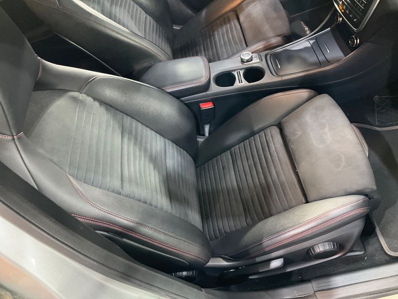 Mercedes-Benz GLA-Klasse GLA 220 d 4Matic AMG Line 2017 – снимка 27