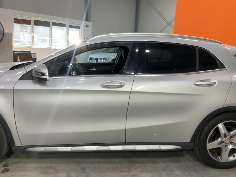 Mercedes-Benz GLA-Klasse GLA 220 d 4Matic AMG Line 2017 – снимка 4