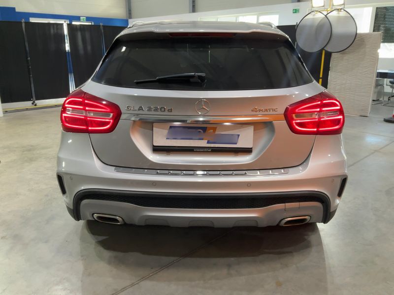 Mercedes-Benz GLA-Klasse GLA 220 d 4Matic AMG Line 2017 – снимка 7
