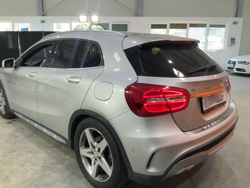 Mercedes-Benz GLA-Klasse GLA 220 d 4Matic AMG Line 2017 – снимка 6
