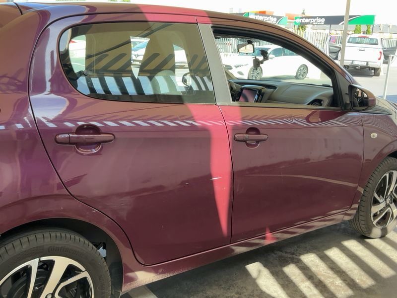 Peugeot 108 1.0 VTi Allure 2018 – снимка 10