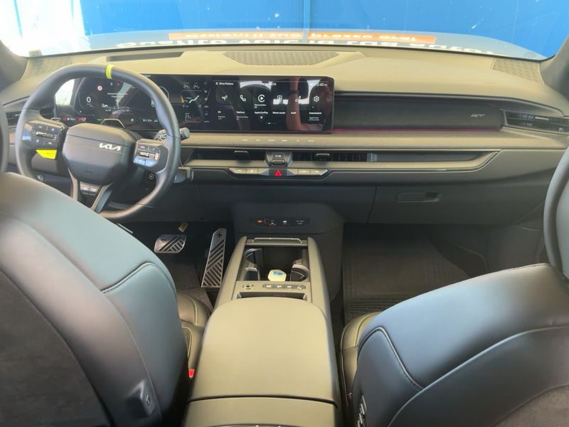 Kia EV9 electric drive 374 kW GT 4WD 2026 – снимка 17