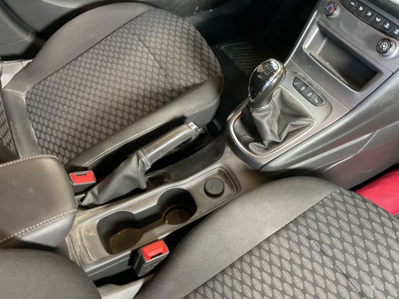 Opel Astra 1.2 Turbo Edition Start/Stop 2021 – снимка 33