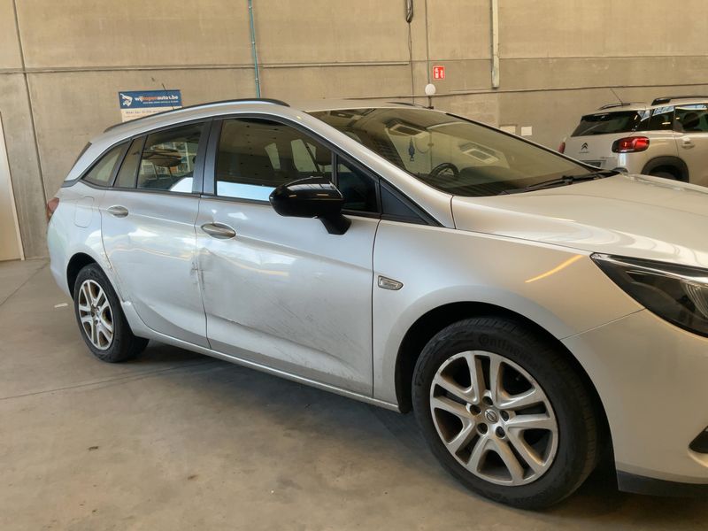 Opel Astra 1.2 Turbo Edition Start/Stop 2021 – снимка 12