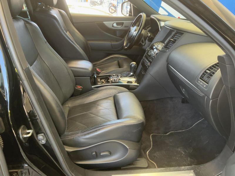 Infiniti QX70 3.0 V6 Diesel S Design 2015 – снимка 16