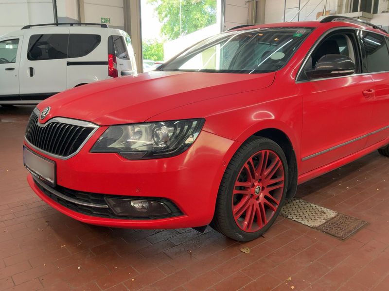 Skoda Superb 3.6 V6 FSI Elegance 4x4 2014 – снимка 2