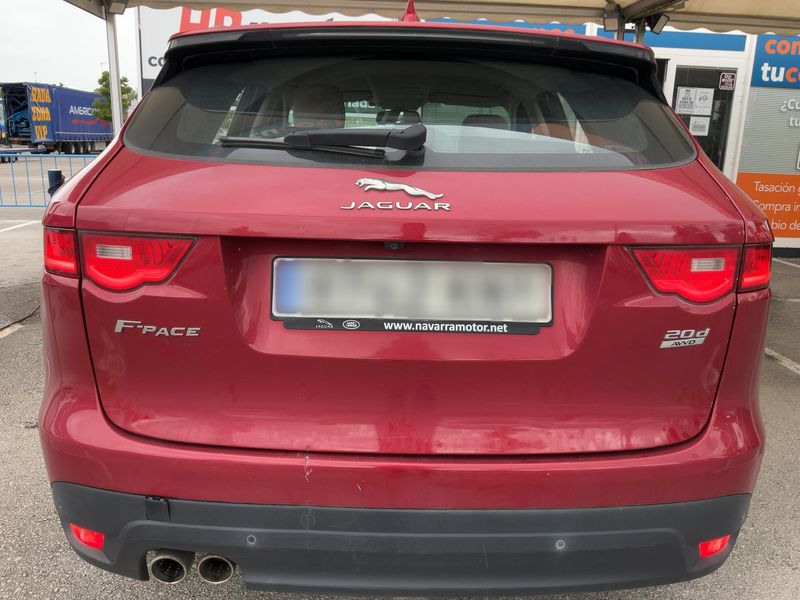 Jaguar F-Pace 20d Prestige 2018 – снимка 7