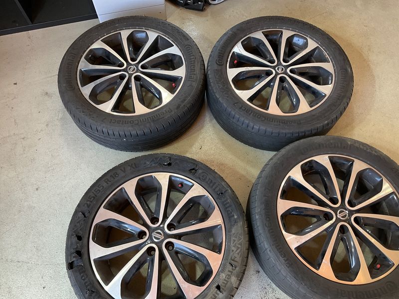 Nissan Qashqai 1.6 dCi 360 4x4 2014 – снимка 15