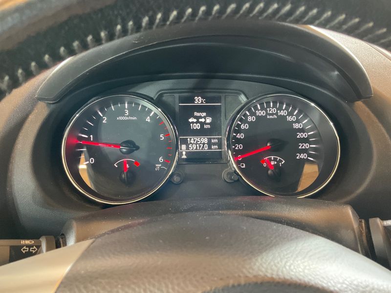 Nissan Qashqai 1.6 dCi 360 4x4 2014 – снимка 19