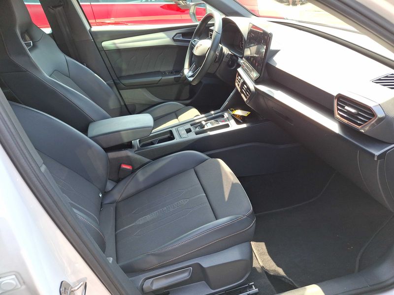 Cupra Leon 2.0 TSI VZ 2024 – снимка 10
