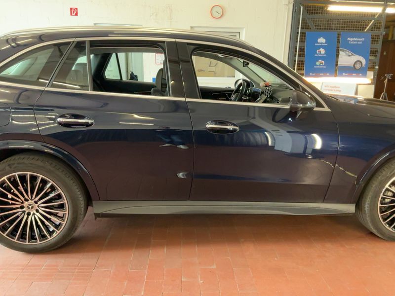 Mercedes-Benz GLC-Klasse GLC 200 Mild-Hybrid 4Matic AMG Line 2023 – снимка 10