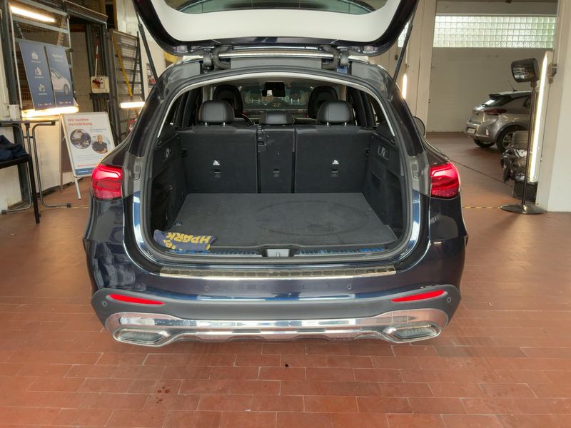 Mercedes-Benz GLC-Klasse GLC 200 Mild-Hybrid 4Matic AMG Line 2023 – снимка 15